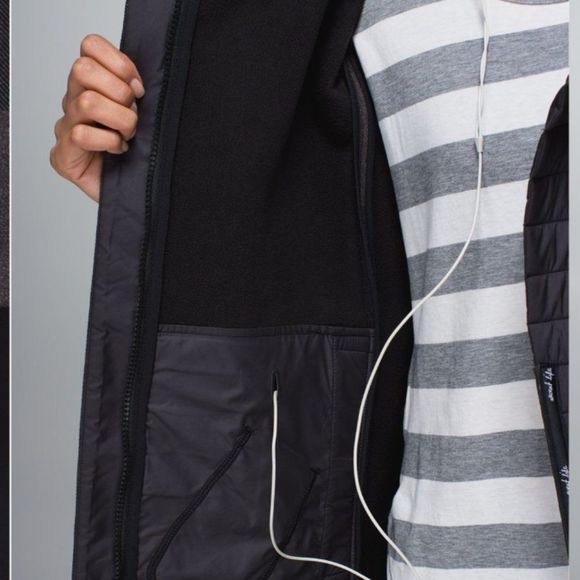 RARE Lululemon Brisky Biker Jacket - Picture 5 of 16